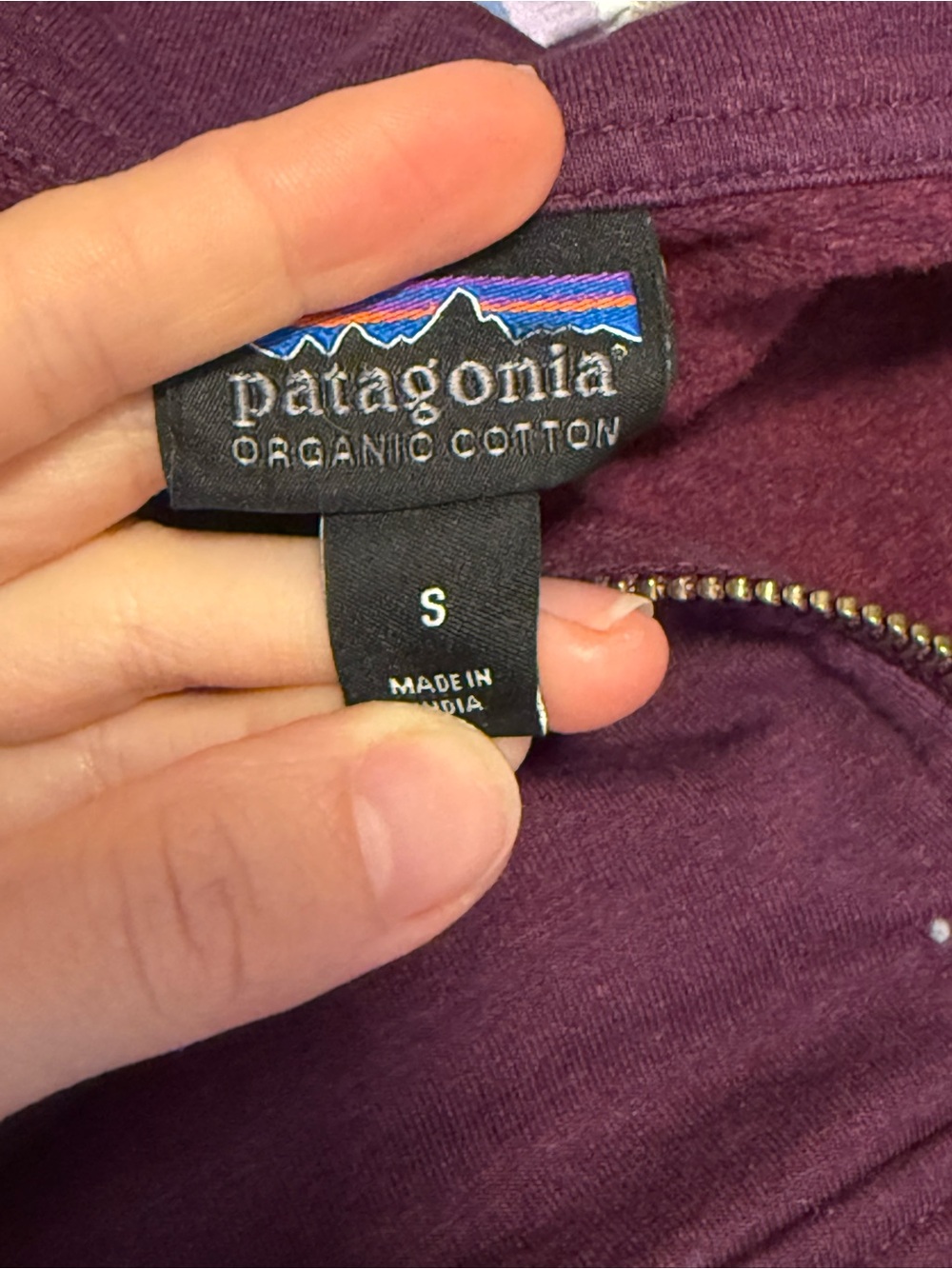 Patagonia Deep Plum Cotton Pullover with Logo Patch - Picture 4 of 4